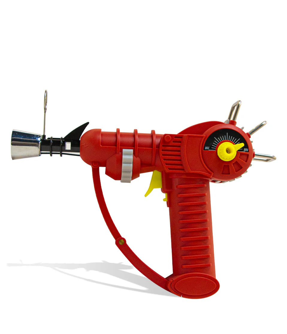 https://dnfbqhh6e48qy.cloudfront.net/public/wisemen-wholesale/products/thicket-spaceout-ray-gun-torch-front-view-red17703433184812026-02-06 02:01:59WHZ9k.webp